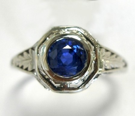 Old ring with new sapphire